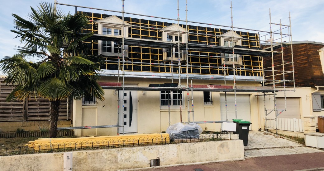 Pose d’un nouveau écran sous toiture et de nouveau litaunage, à Longpont-sur-Orge dans le 91 (département de l’Essone).